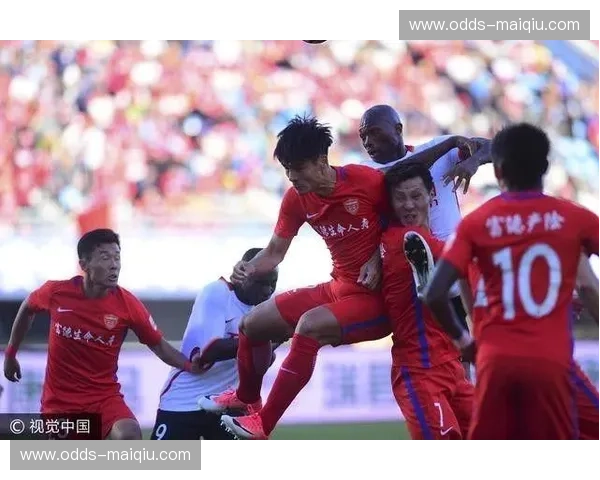 钢铁与火焰的较量：当鲁能遇上延边富德，一场不止于胜负的足球诗篇